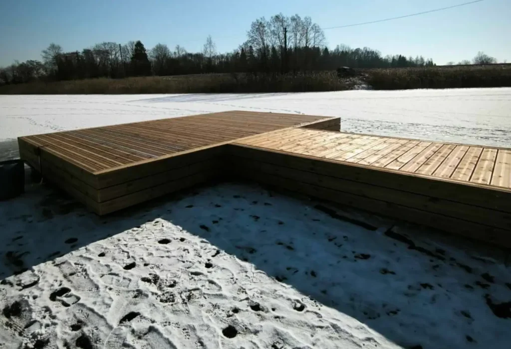 Pontoninių plaustų liptų statyba